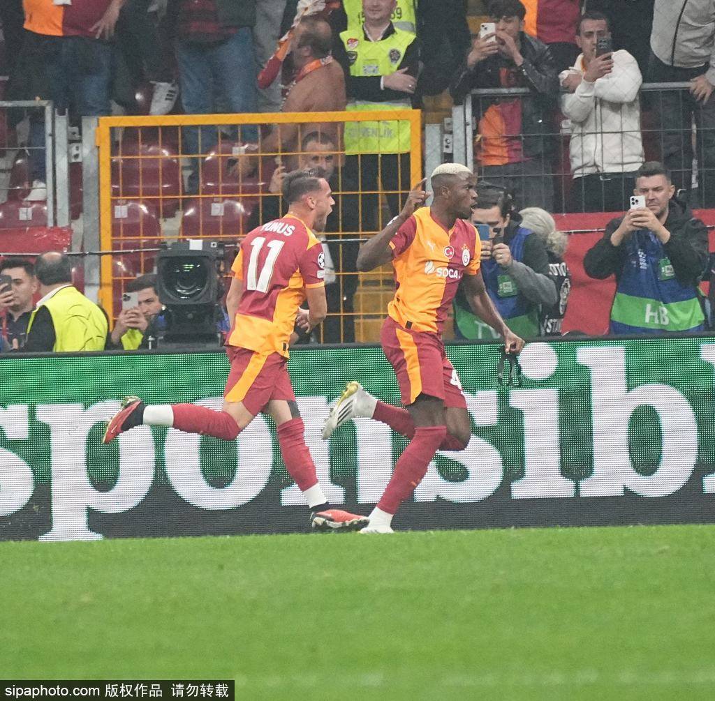 欧冠-奥斯梅恩点杀 利物浦两主力伤退0-1加拉塔萨雷各赛事2连败