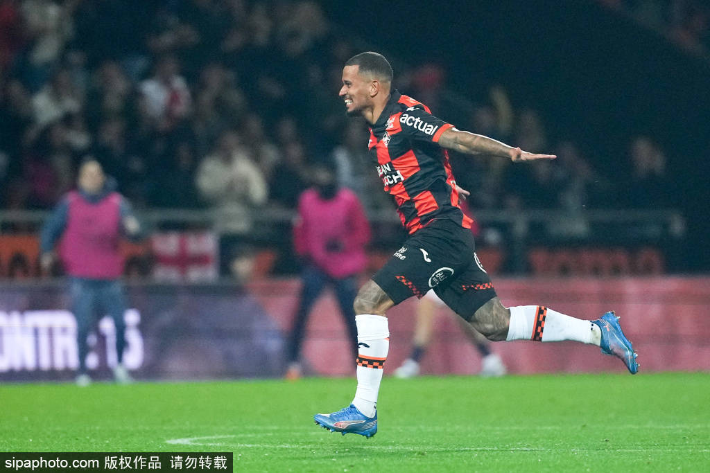 3分22秒！迪亚斯攻入哥伦比亚球员欧冠最快进球，历史瞬间的背后故事与数据分析