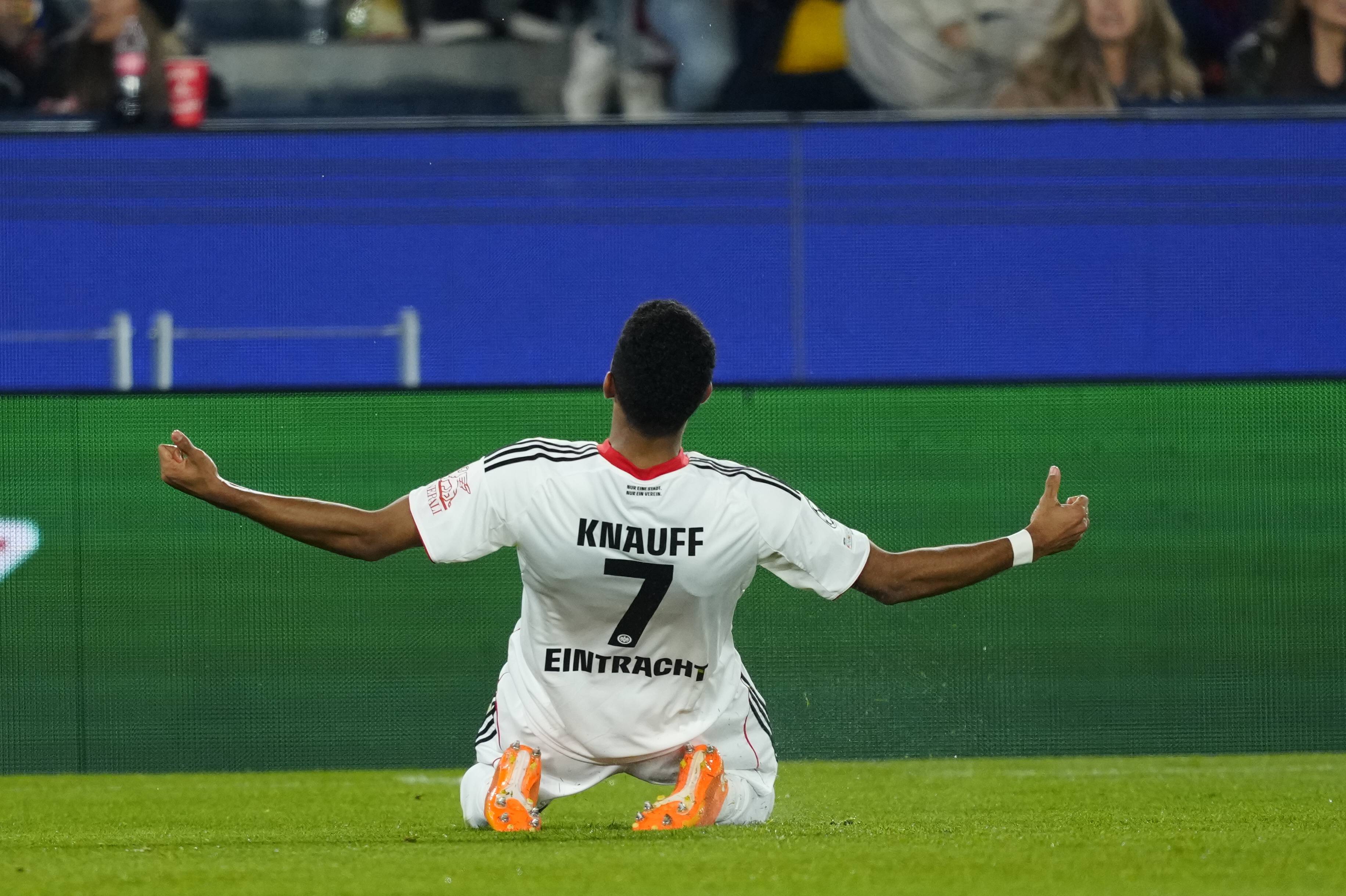 （外代二线）足球——欧冠联赛：巴萨胜法兰克福