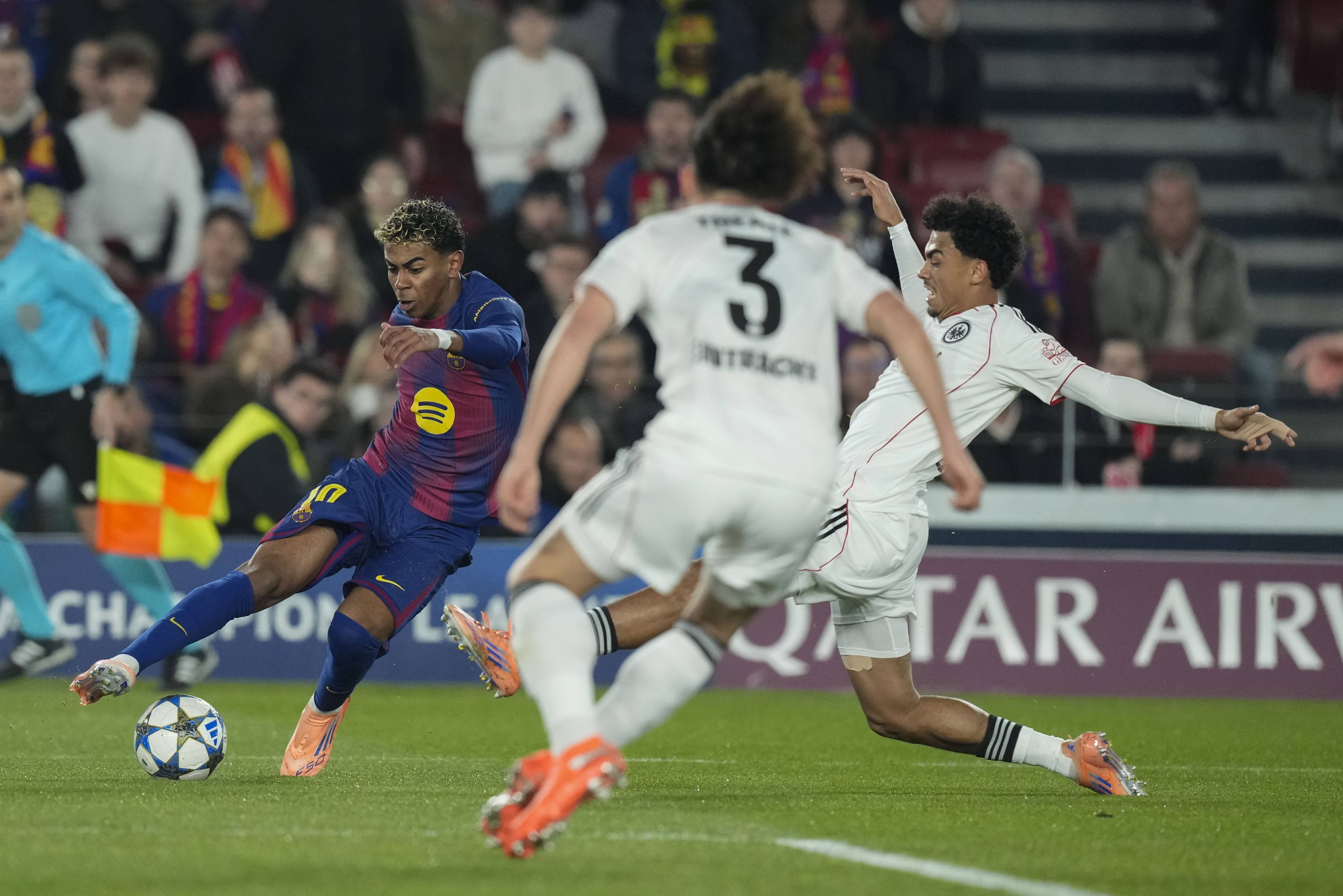 （外代二线）足球——欧冠联赛：巴萨胜法兰克福