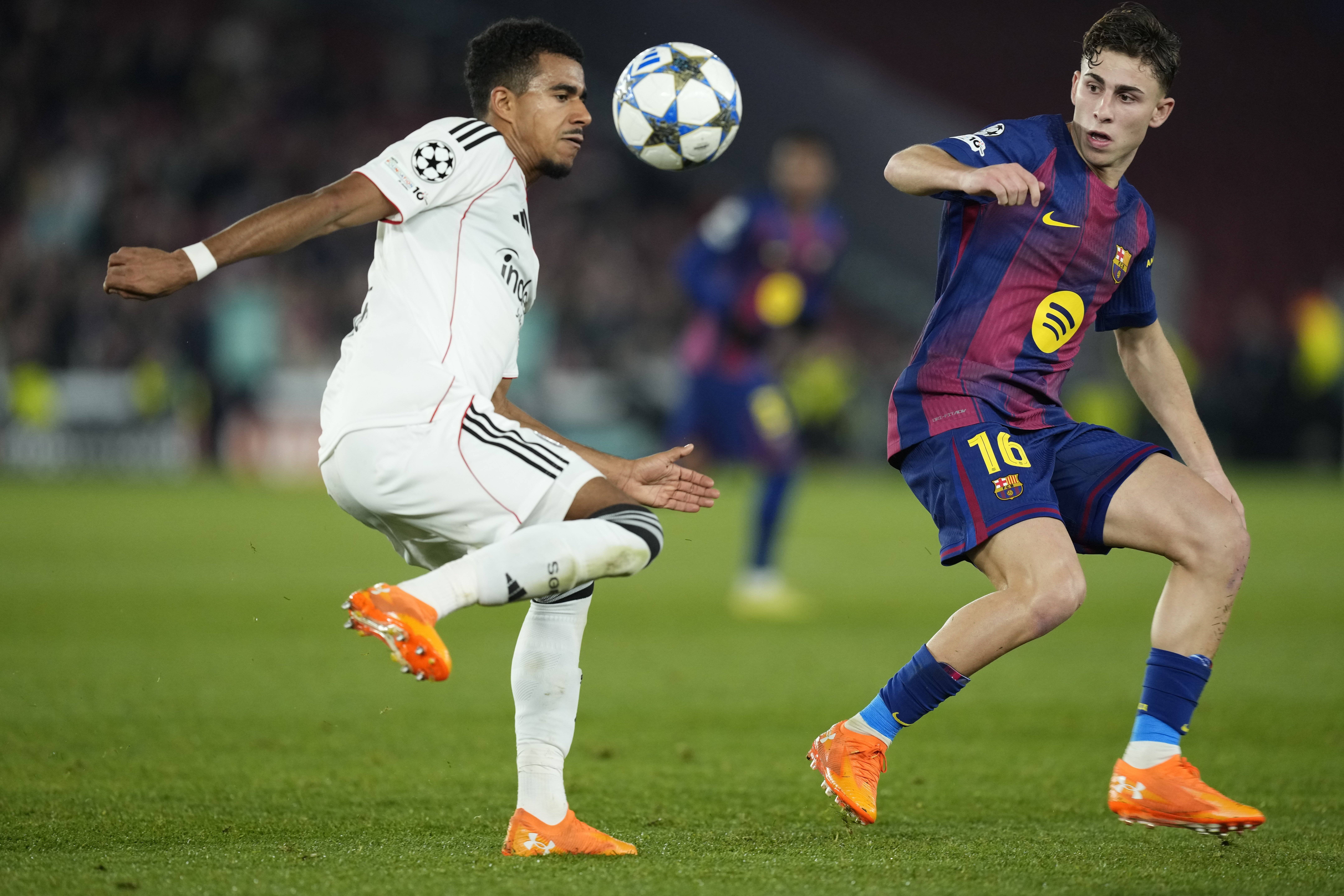 （外代二线）足球——欧冠联赛：巴萨胜法兰克福