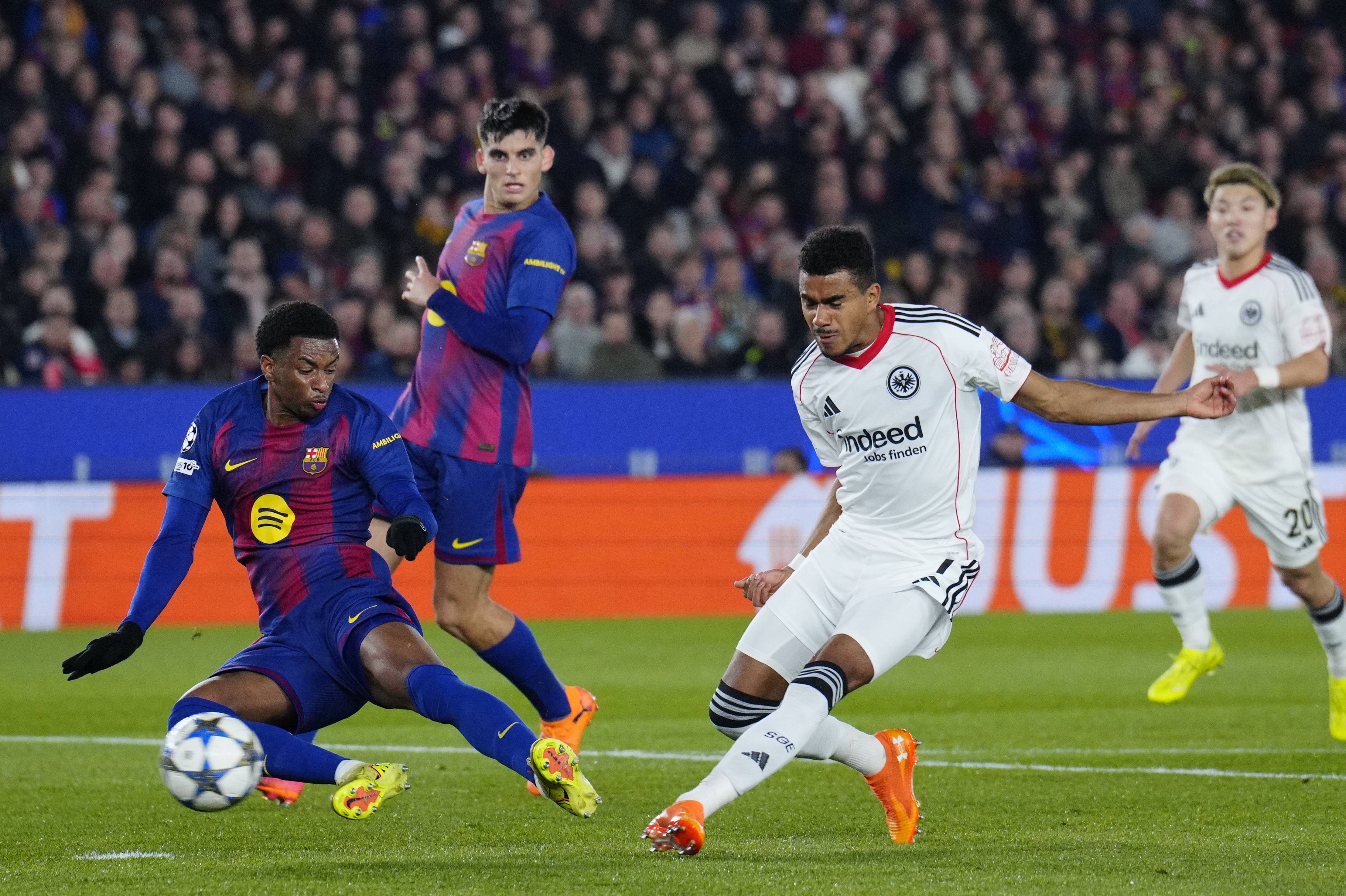 （外代二线）足球——欧冠联赛：巴萨胜法兰克福