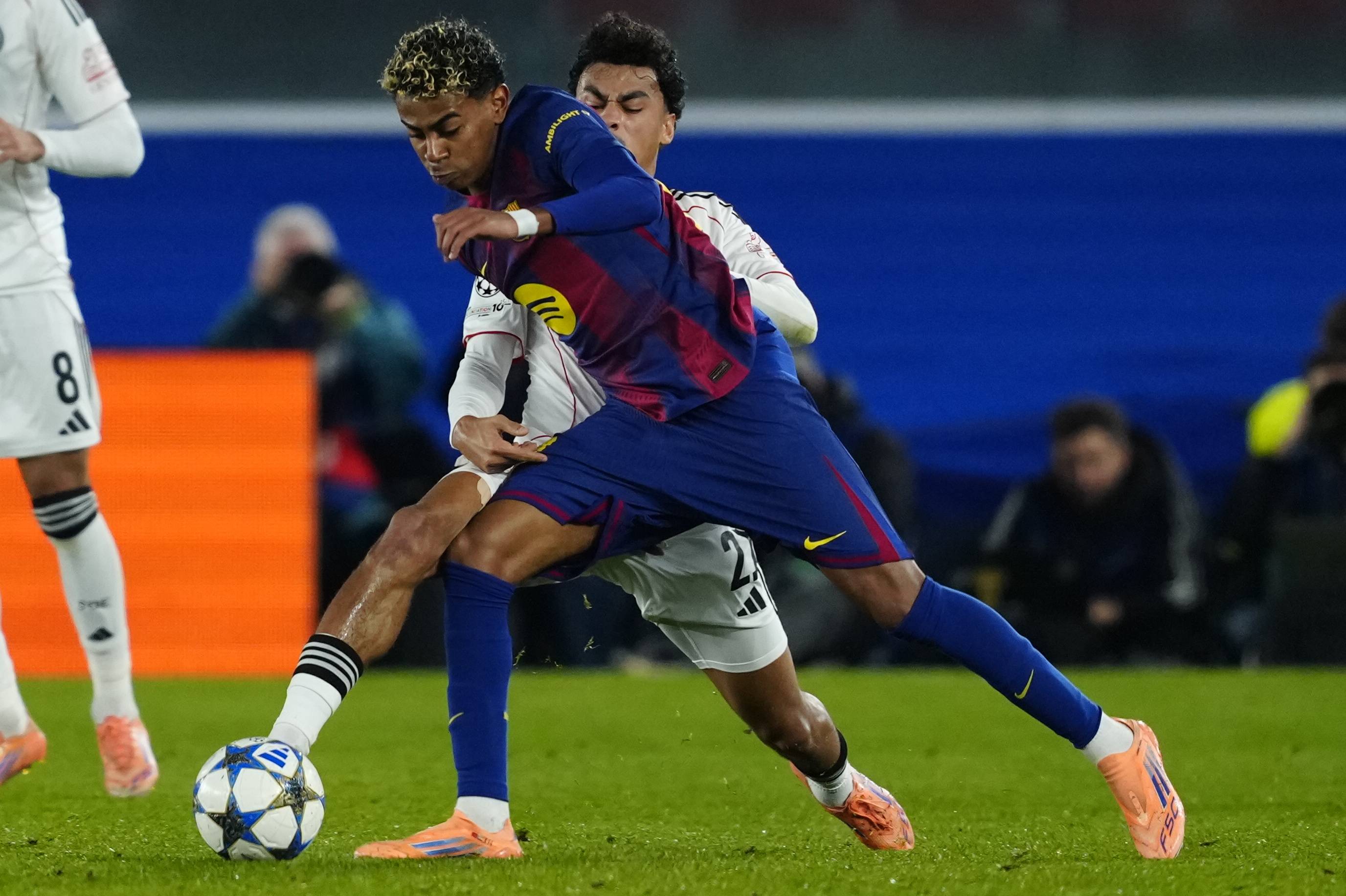 （外代二线）足球——欧冠联赛：巴萨胜法兰克福