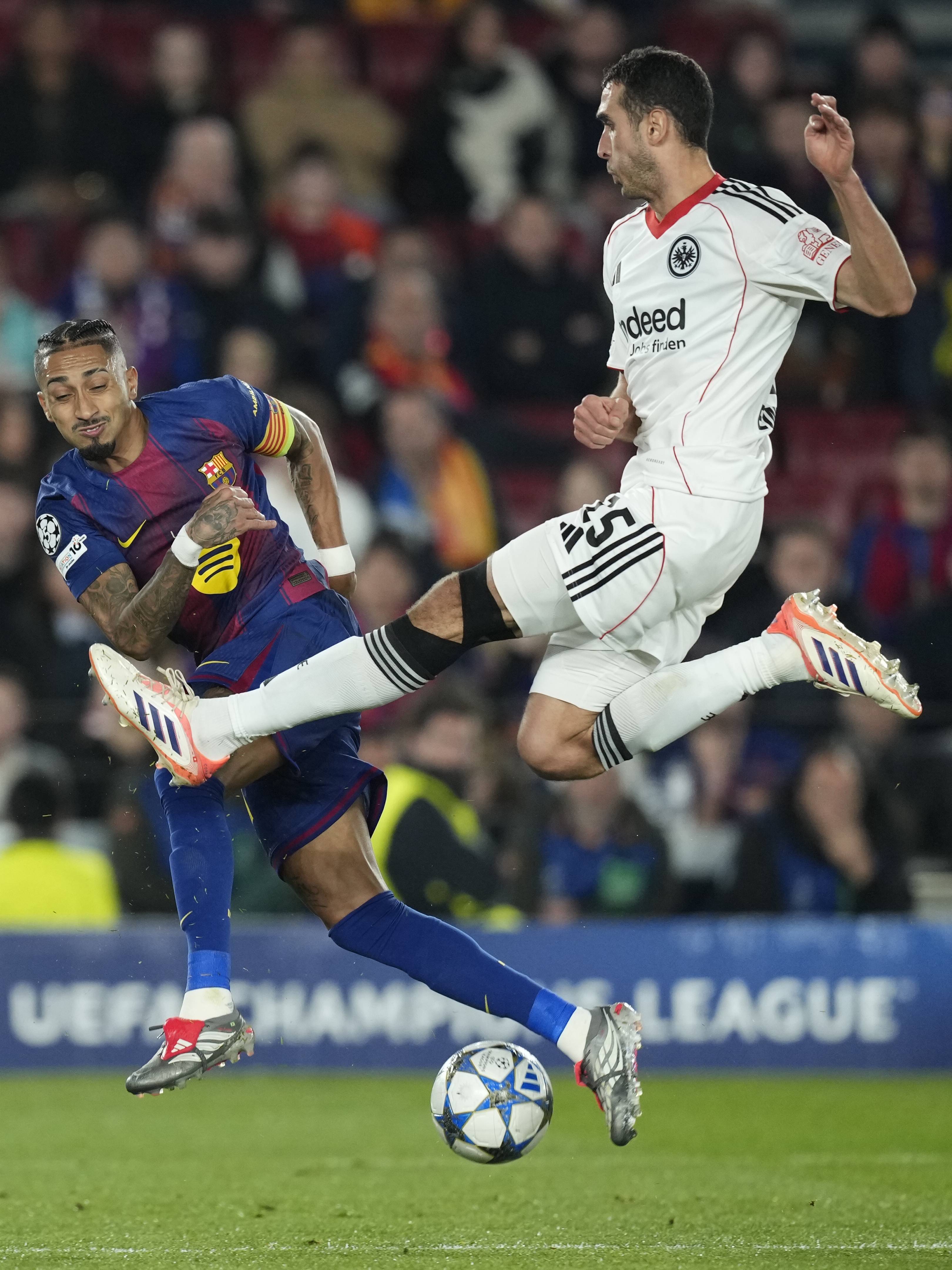 （外代二线）足球——欧冠联赛：巴萨胜法兰克福