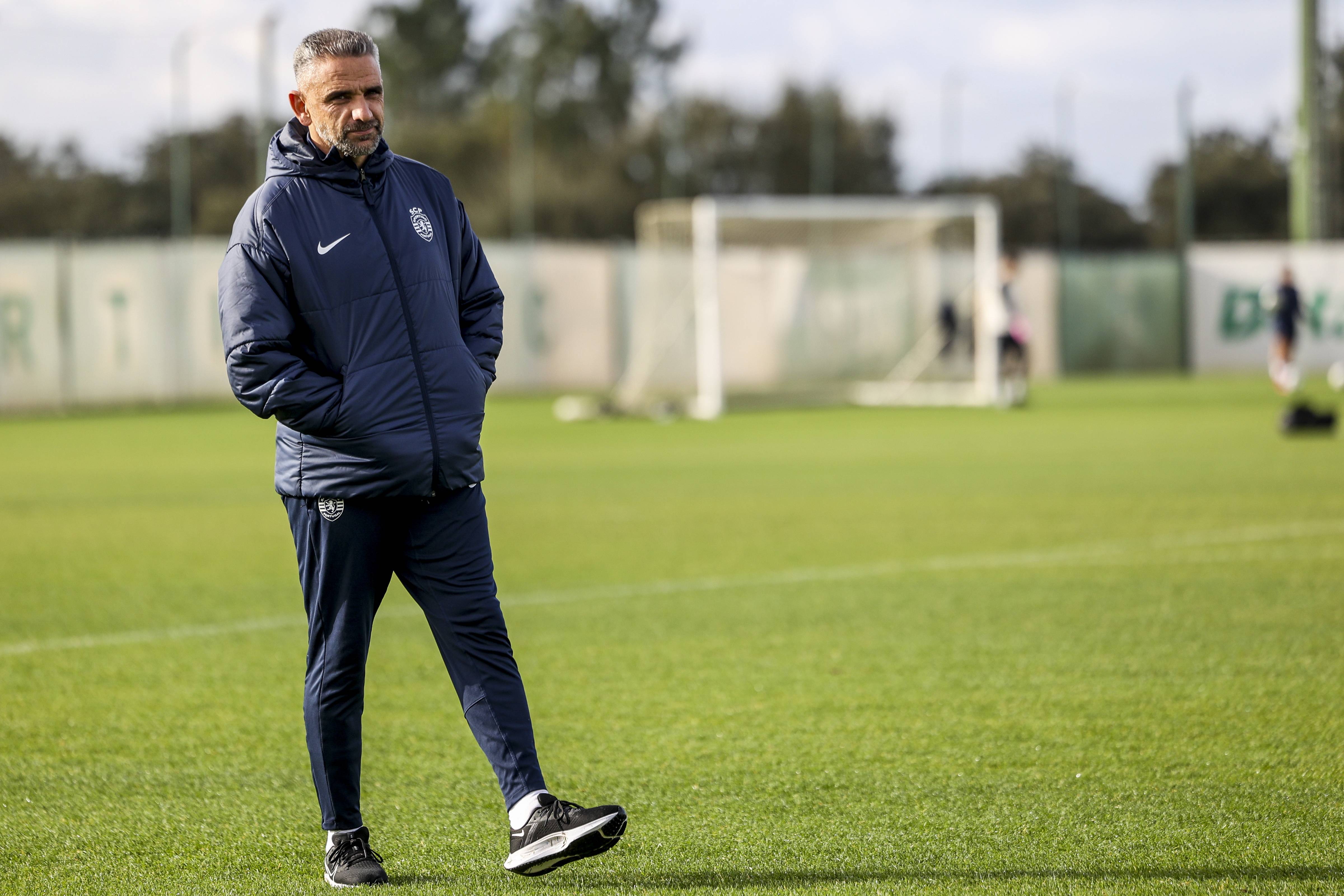 （外代二线）足球——欧冠联赛：葡萄牙体育赛前备战