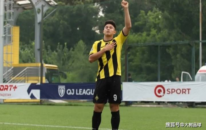 大鱼！中甲球队报价欧冠球队前锋：28岁1米9，欧冠11场1球
